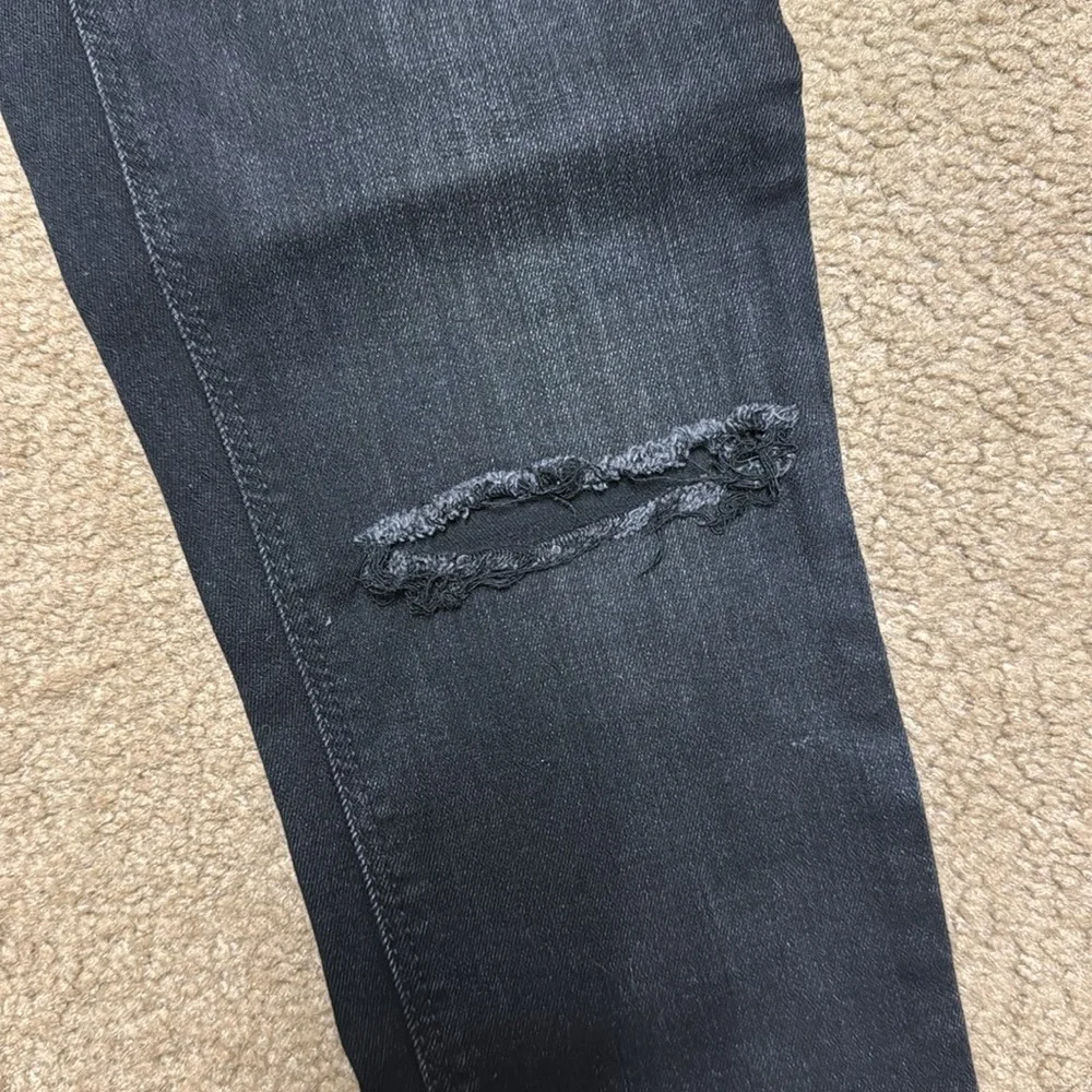 Old Navy women Rockstar Super Skinny High Rise Secret-Slim Pockets. Size 2 - Picture 2 of 7